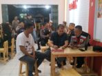 Nobar Piala Dunia 2026 di Tangerang, Kapolsek & Kasat Intelkam Dialog Kamtibmas Suasana nonton bareng Piala Dunia 2026 di Tangerang dihadiri jajaran Polsek dan Polres Metro Tangerang Kota bersama Senkom dan Pokdar Kamtibmas