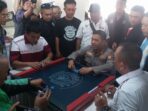 kapolres-tangerang-kota-main-domino-bareng-sabuk-kamtibmas-orado.jpg Kapolres Metro Tangerang Kota Kombes Pol Raden Muhammad Jauhari main domino bersama peserta dari Sabuk Kamtibmas dan Orado