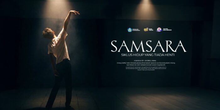 Poster teater SAMSARA SMK Teknologi Pilar Bangsa Sepatan dengan siluet aktor di bawah sorot lampu panggung Exciting Banten Festival 2026