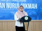 Wakil Bupati Tangerang Intan Nurul Hikmah memberikan sambutan pada Talkshow HANI 2026 di Universitas Esa Unggul Citra Raya