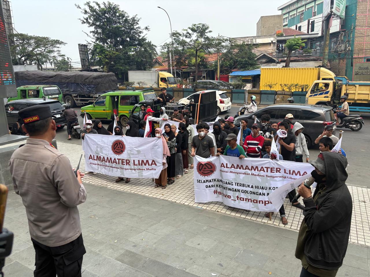 Demo ALMAMATER LIMA Tangcity Mall RTH Taman Potret Kota Tangerang
