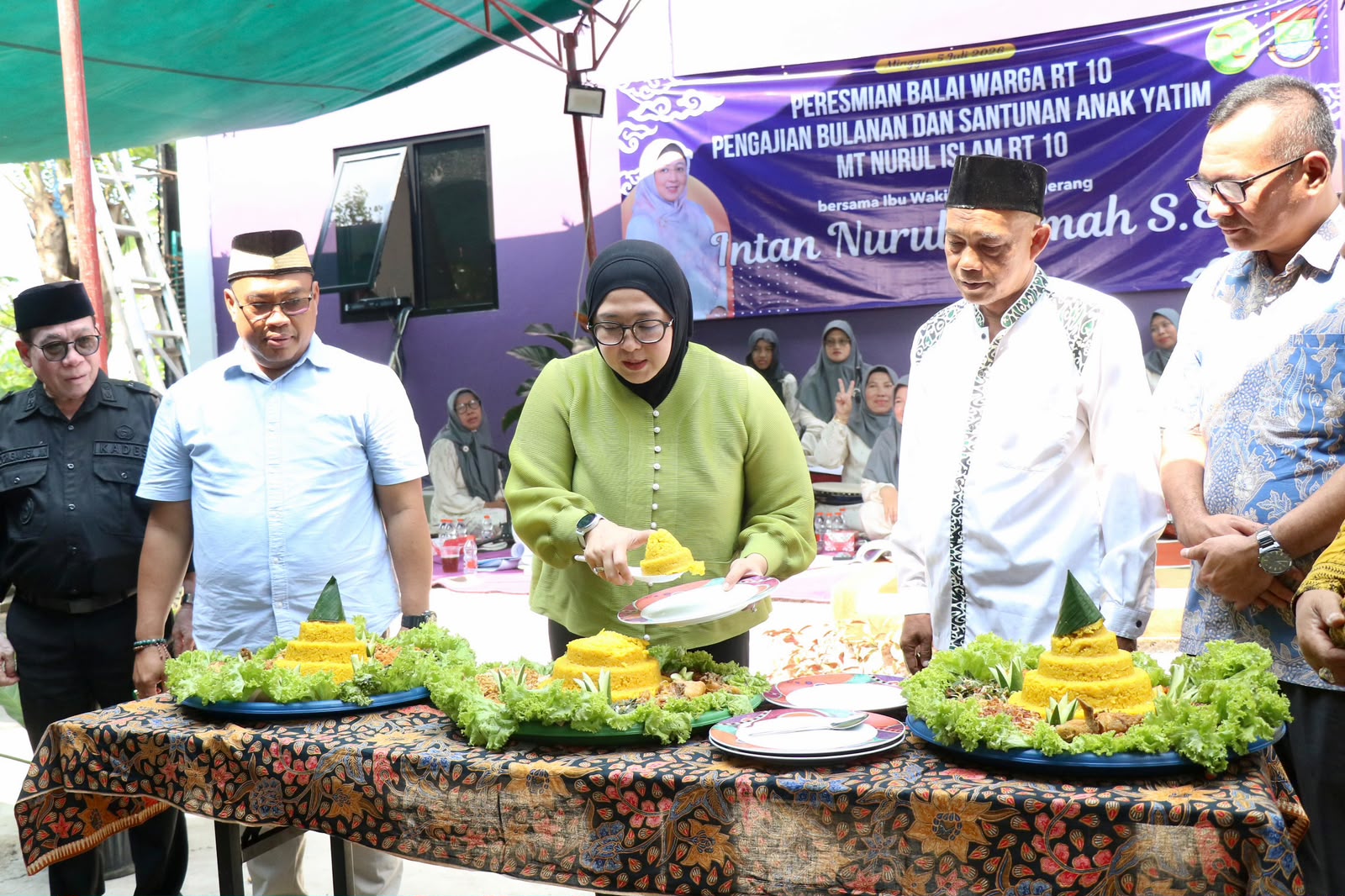 Wabup Intan resmikan Balai Warga RT 10 RW 09 Vila Regensi Pasar Kemis Tangerang