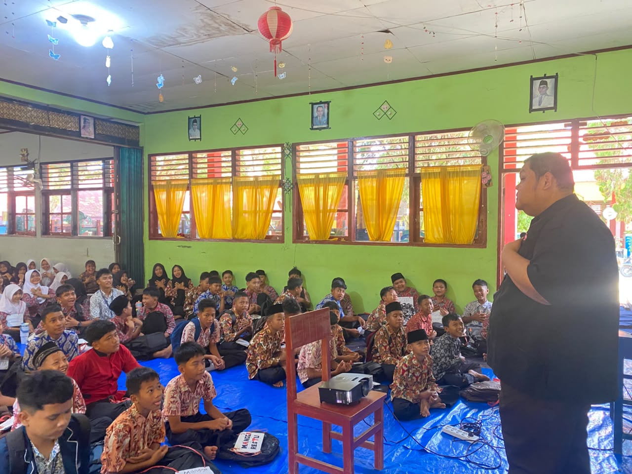 Kegiatan RELIMA Perpusnas RI Goes to School di SMPN 1 Sungai Rumbai Dharmasraya