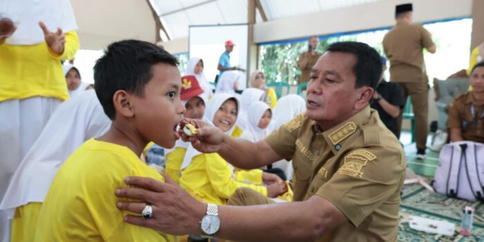 Bupati Tangerang Makan Bareng Siswa di Solear, Sosialisasikan Pangan ASUH
