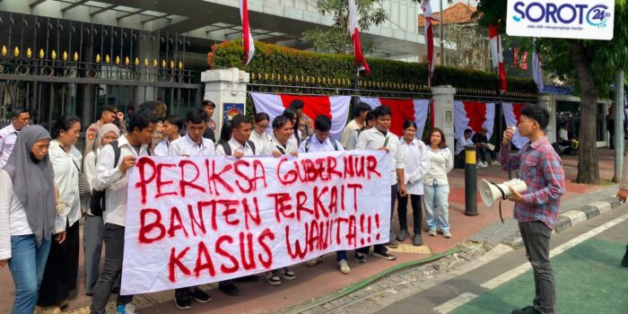 Terkait Kasus Etik Gubernur Banten : Mahasiswa Kembali Demo Kemendagri