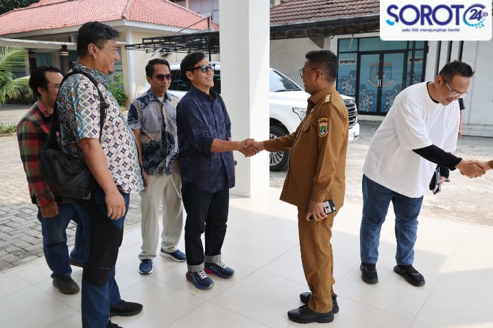 andra soni nugie jabat tangan lumbung dongeng banten