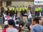 Massa Demo di Tangcity: Kembalikan RTH Taman Potret Penjarakan Mafia Tanah