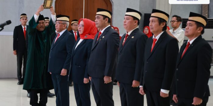 Bupati Maesyal Rasyid Lantik 6 Pejabat Eselon II, Sebut Bagian Penyegaran Birokrasi