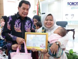 Peringati Pekan Menyusui 2026, Bupati Tangerang Wisuda 132 Bayi ASI Eksklusif dan Ajak Rutin ke Posyandu