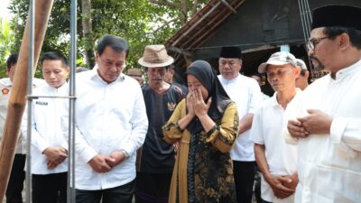 Rumah Warga Roboh di Terjang Angin Puting Beliung : Bupati Tangerang Gerak Cepat Intruksikan Pembangunan Kembali