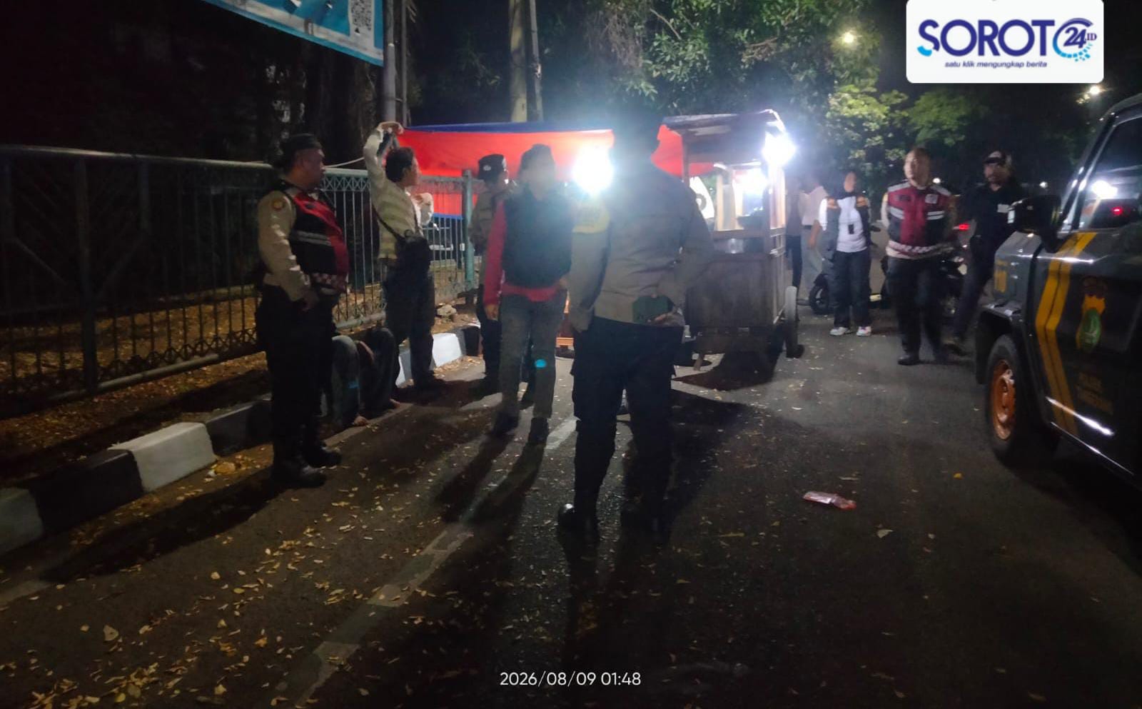 Polsek Tangerang patroli sambangi pedagang dini hari