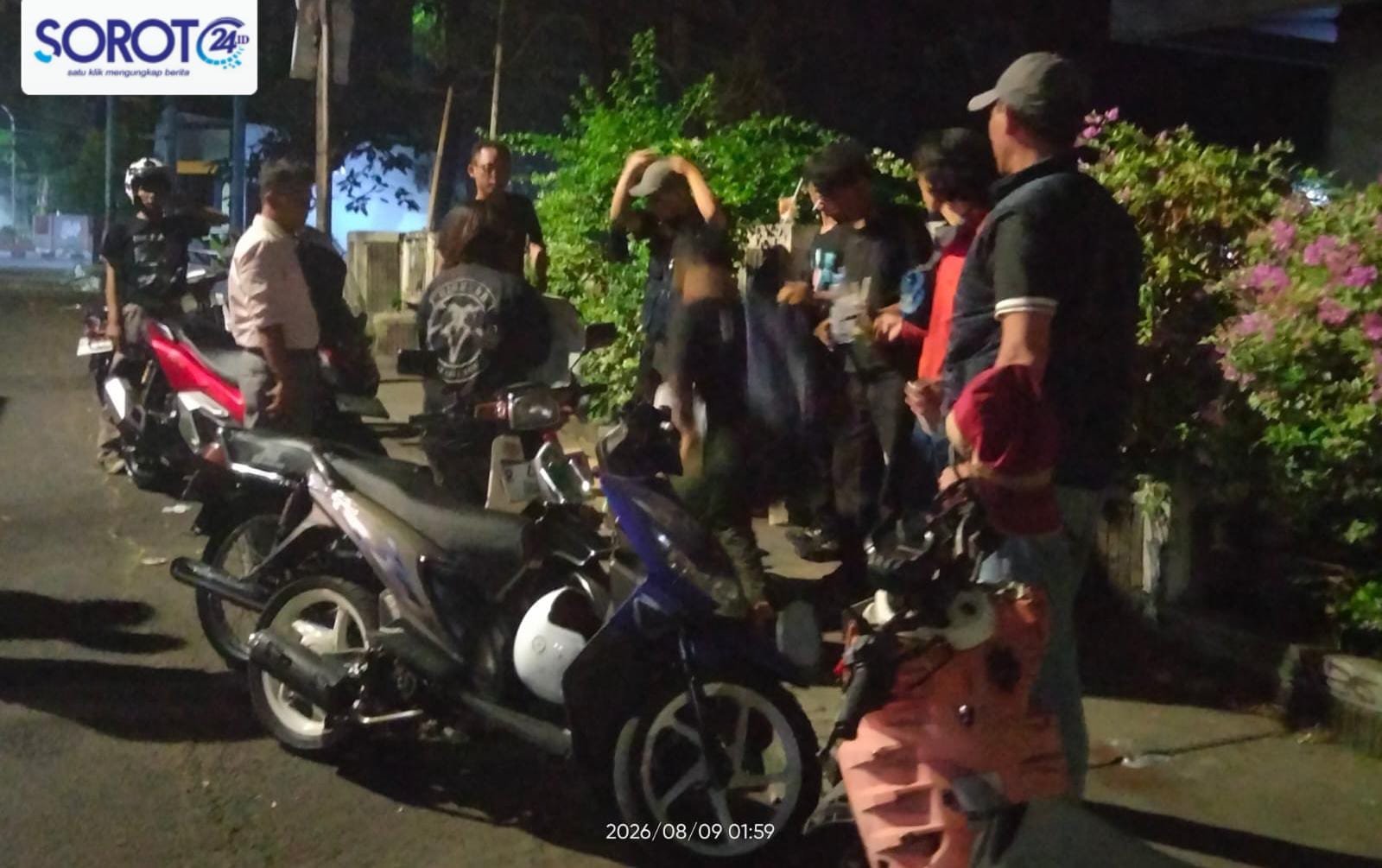 Pemeriksaan motor razia stasioner Polsek Tangerang TMP Taruna