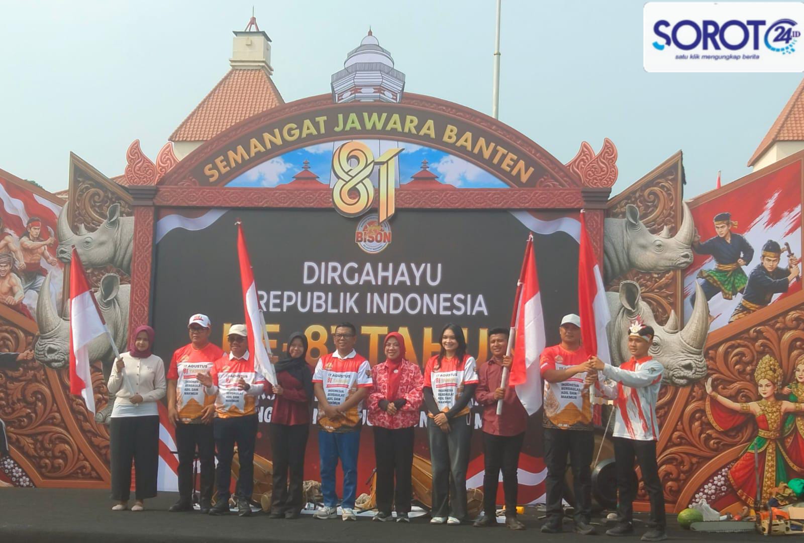 Panggung utama bertema Semangat Jawara Banten pada acara Kirab Merah Putih HUT RI ke-81 di Kota Tangerang`