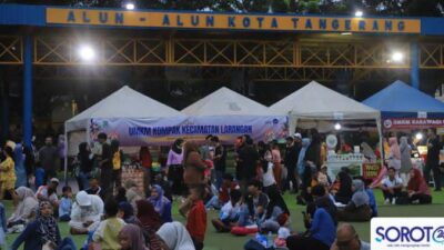 Kerumunan pengunjung di stand UMKM Kompak Kecamatan Larangan Tangerang Culinary Day