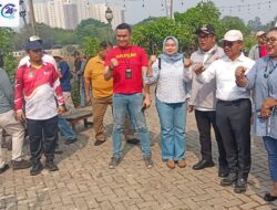 Meriah! Pemkot Tangerang Lepas 1 Ton Ikan Lele di Situ Gede Peringati HUT RI ke-81