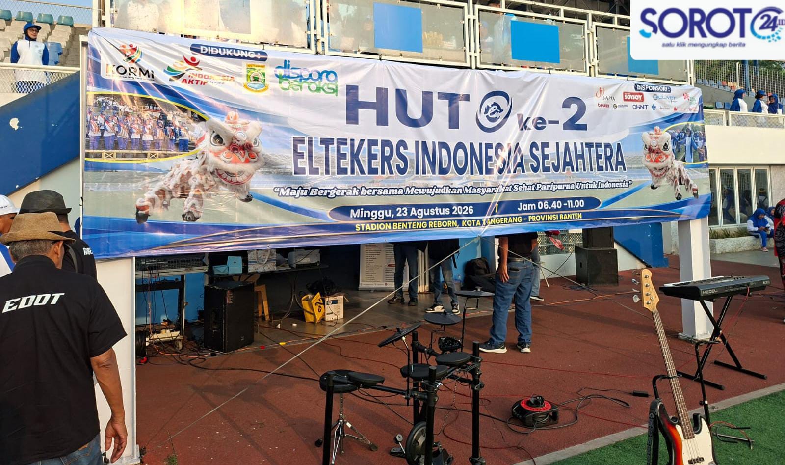 Spanduk HUT ke-2 El Tekers Indonesia Sejahtera di Stadion Benteng Reborn