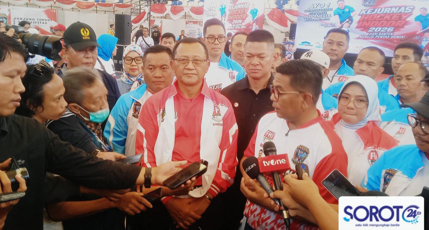 Pejabat FHI Banten dan nasional dikerumuni wartawan TV One dan Sportstars saat Kejurnas Hockey 2026