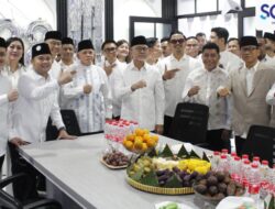 Rayakan HUT ke-28, BM PAN Bergerak Bantu Rakyat Bagikan 2.800 Paket Makan Siang