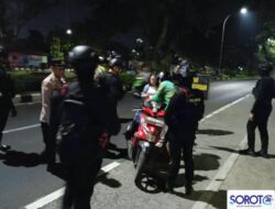 Operasi Stasioner di Stadion Benteng, Polsek Tangerang Berantas Guantibmas Dini Hari