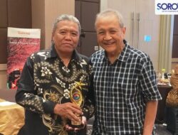 Ketua Umum AMKI Dadang Rachmat,S.H, Raih Penghargaan Tokoh Pers Tangguh 