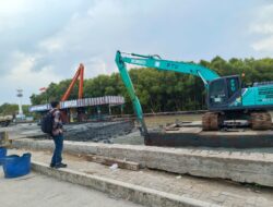 Normalisasi Sungai Cibanten Diduga Gunakan Kawat Bronjong Manual & Ada Penggelembungan Volume Galian