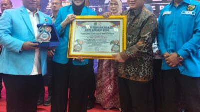 Gedung Pemuda Menjadi Saksi 31 Tokoh Nasional Terima Penghargaan di Malam KNPI Award 2026 yang Berlangsung Semarak dan Penuh Antusiasme